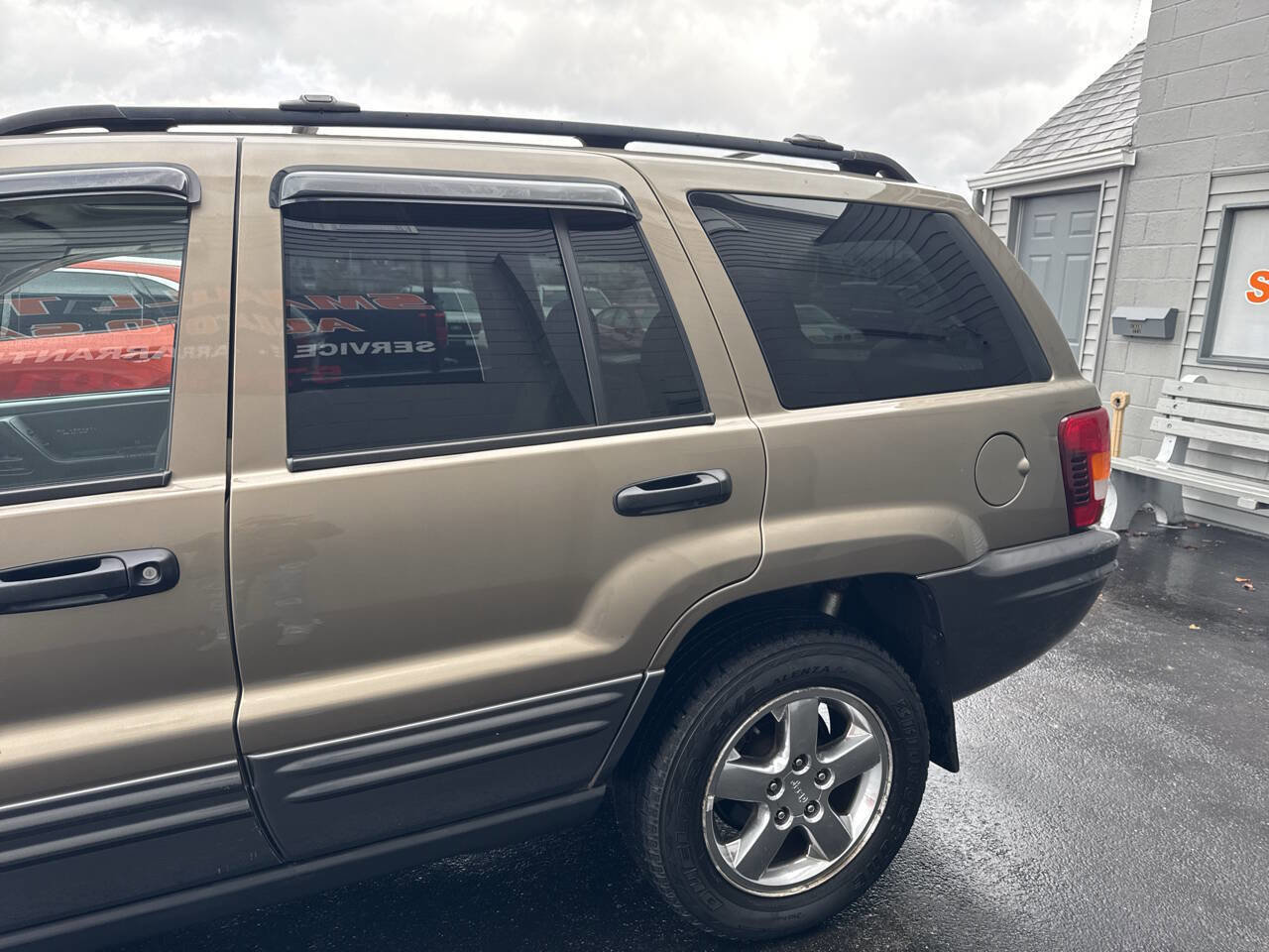 Used 2004 Jeep Grand Cherokee Laredo w/ Trailer Tow Prep Group image 5