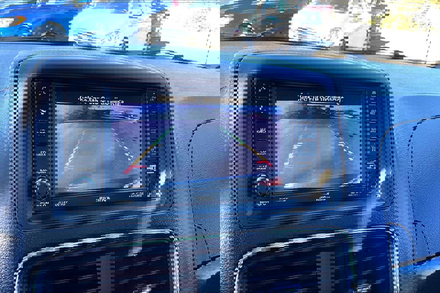 Used 2018 Dodge Grand Caravan SE w/ UConnect Hands-Free Group image 21