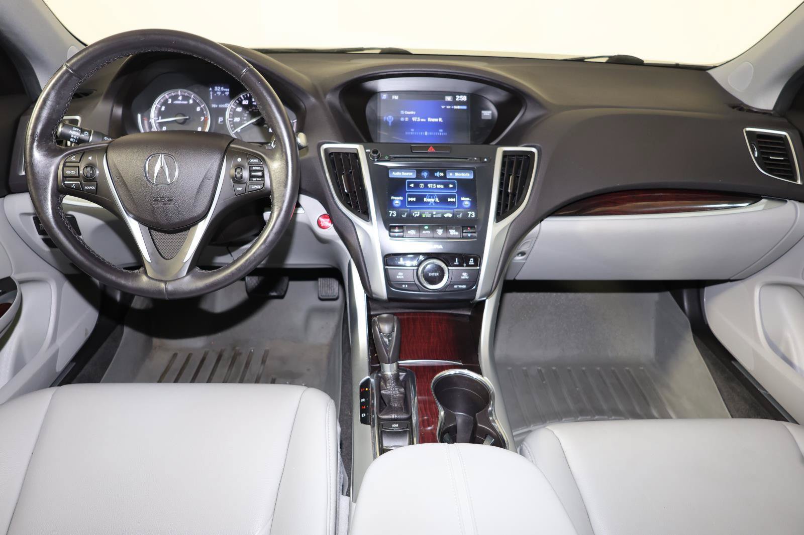 Used 2016 Acura TLX FWD image 10