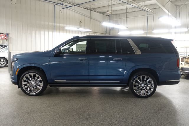 New 2026 Cadillac Escalade ESV Luxury w/ LPO, Radiant Package image 4