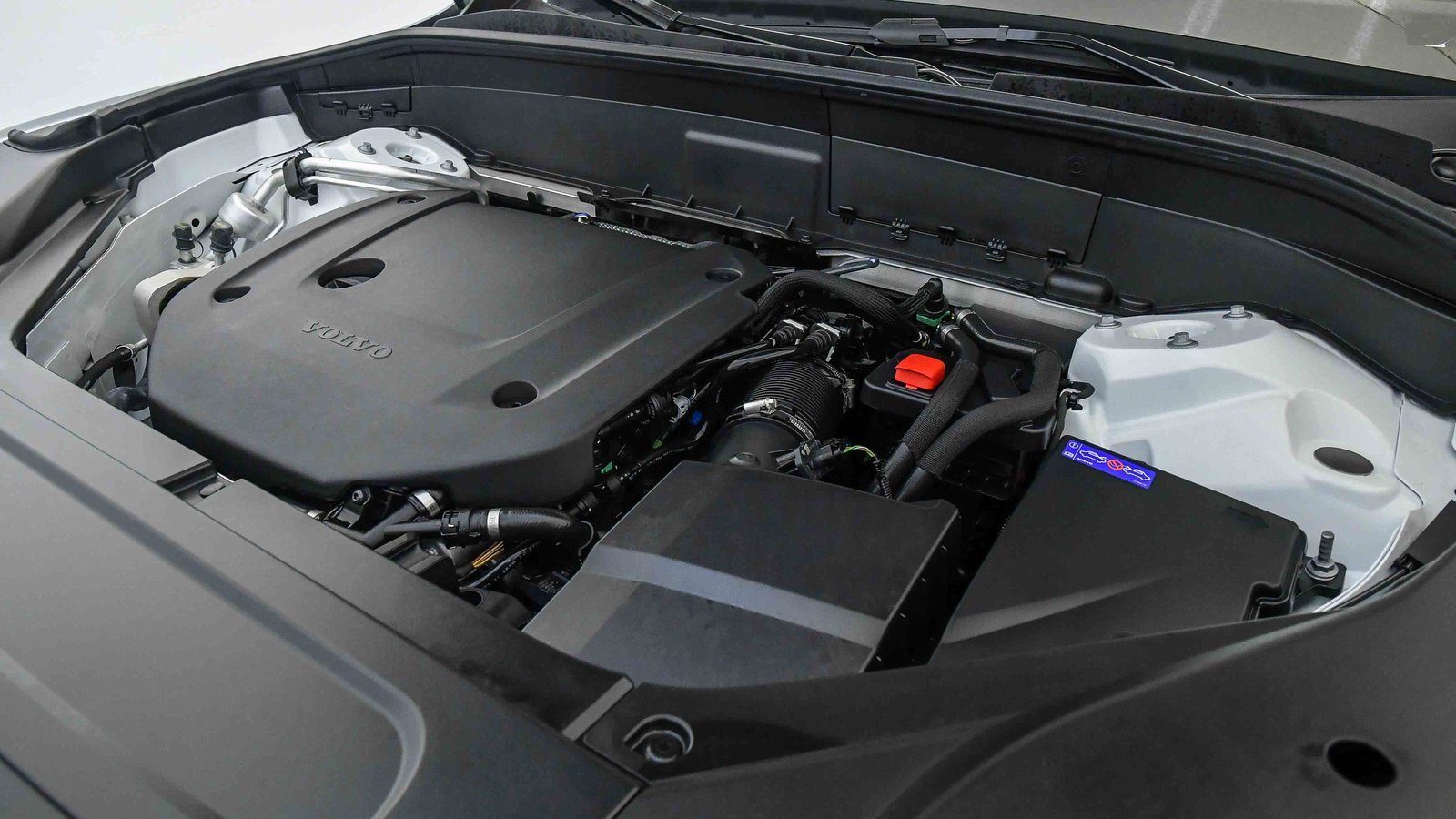 Certified 2025 Volvo XC90 B6 Plus w/ Protection Package Premier image 33