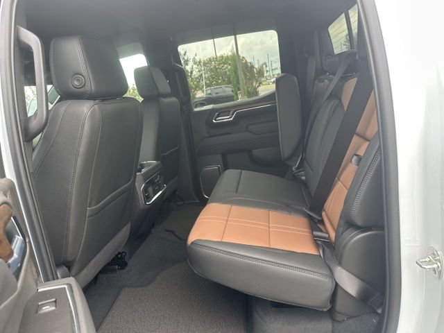 New 2026 Chevrolet Silverado 1500 High Country w/ Z71 Off-Road Package AWD/4WD image 28