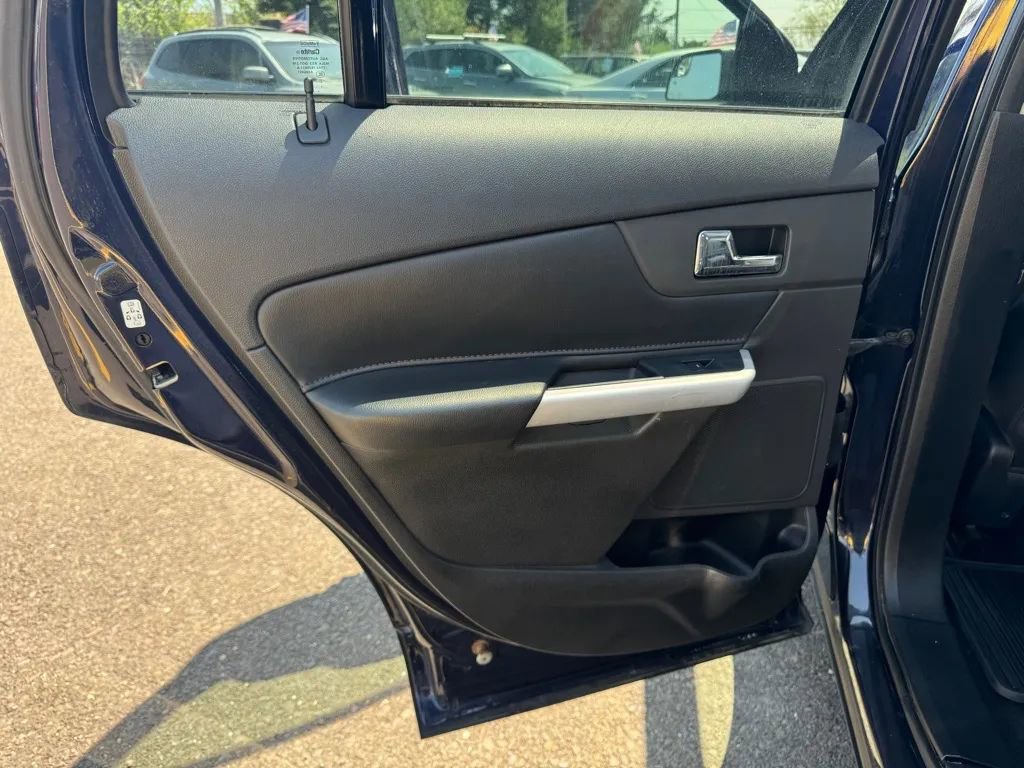 Used 2011 Ford Edge SEL w/ 202A Rapid Spec Order Code image 17