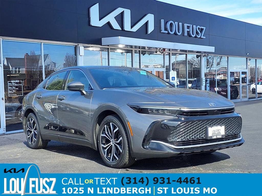 Used 2023 Toyota Crown XLE