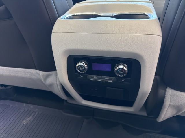 New 2026 GMC Acadia Denali w/ Super Cruise Package image 38