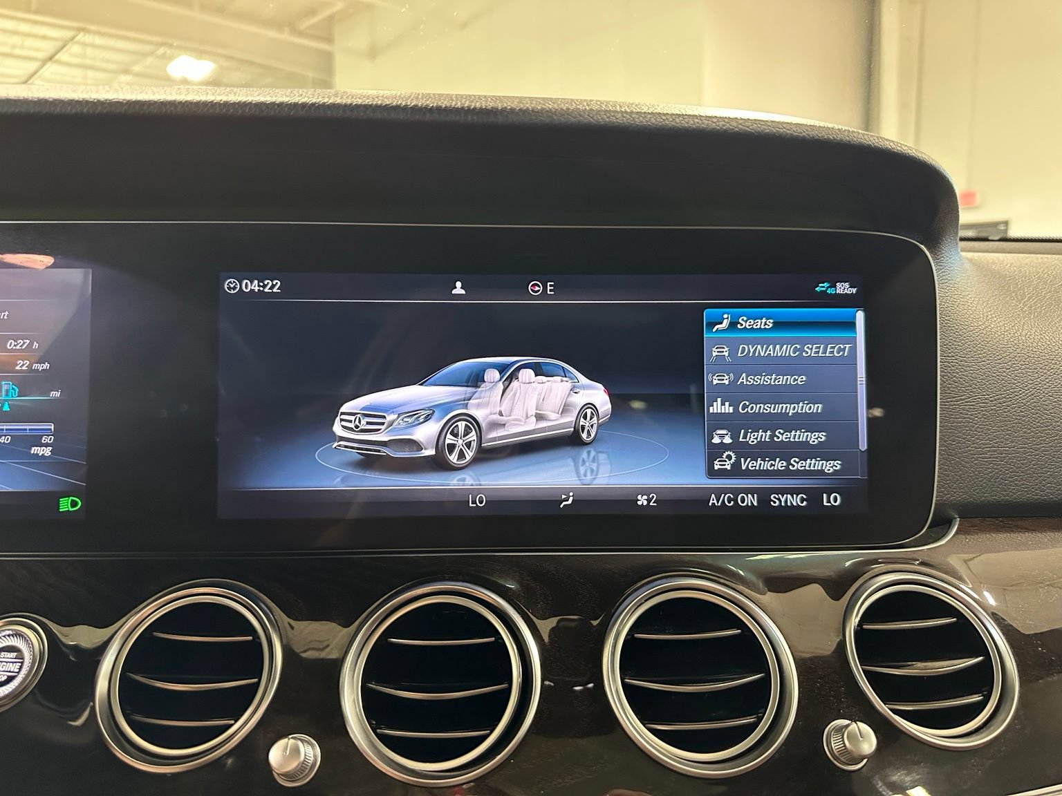 Used 2019 Mercedes-Benz E 300 image 26