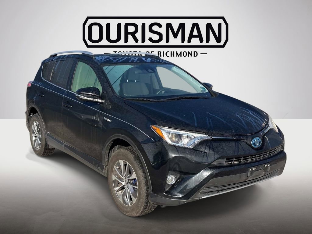 Used 2017 Toyota RAV4 XLE w/ All Weather Liner Package AWD/4WD image 3