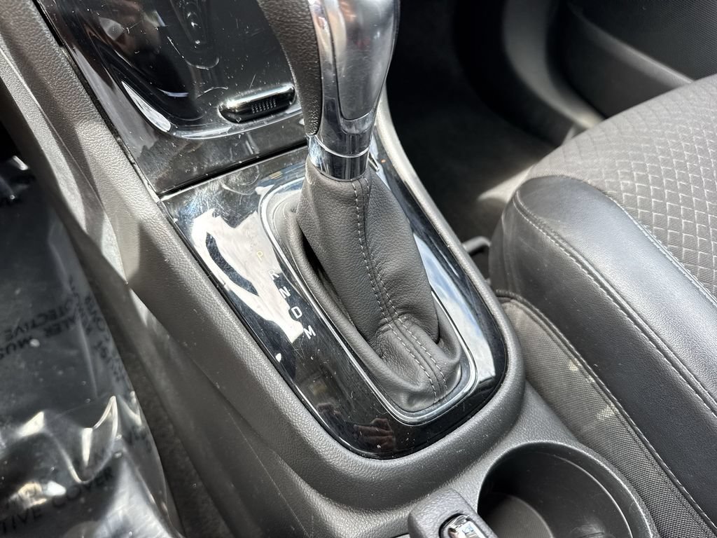 Used 2021 Buick Encore Preferred w/ Safety Package II FWD image 51