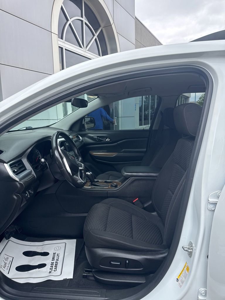 Used 2018 GMC Acadia SLE AWD/4WD image 7