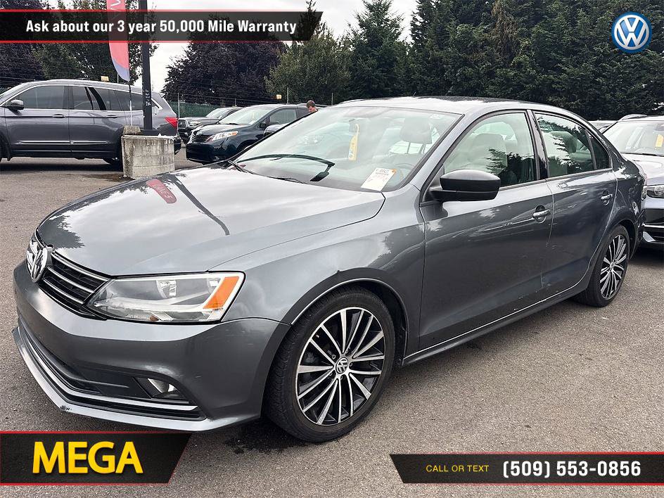 Used 2015 Volkswagen Jetta Sport FWD image 1