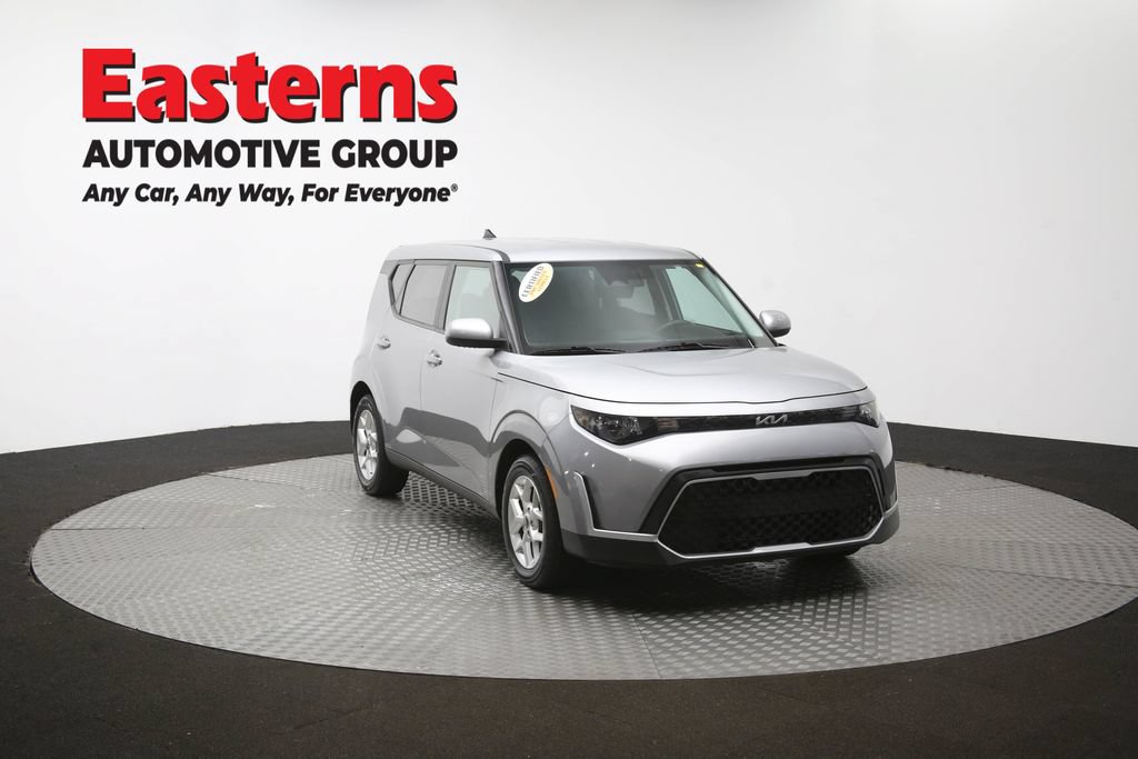 Used 2023 Kia Soul LX w/ Option Group 015 FWD image 50