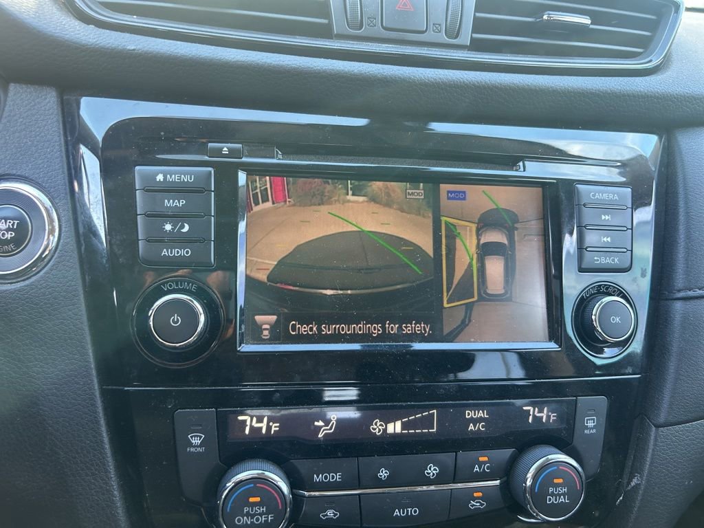 Used 2020 Nissan Rogue SV w/ Premium Package image 15