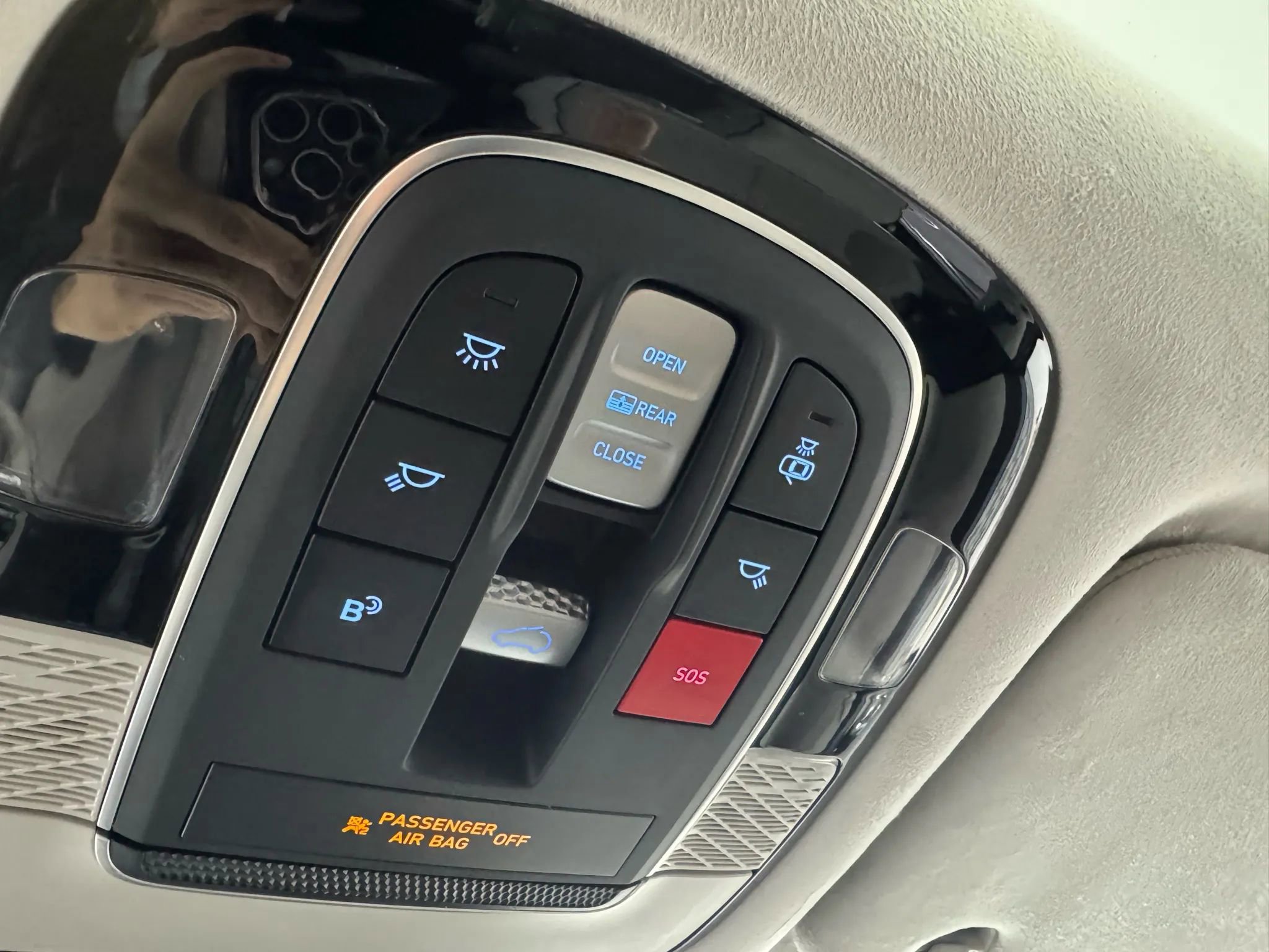 Used 2023 Hyundai Palisade Calligraphy w/ Cargo Package image 25