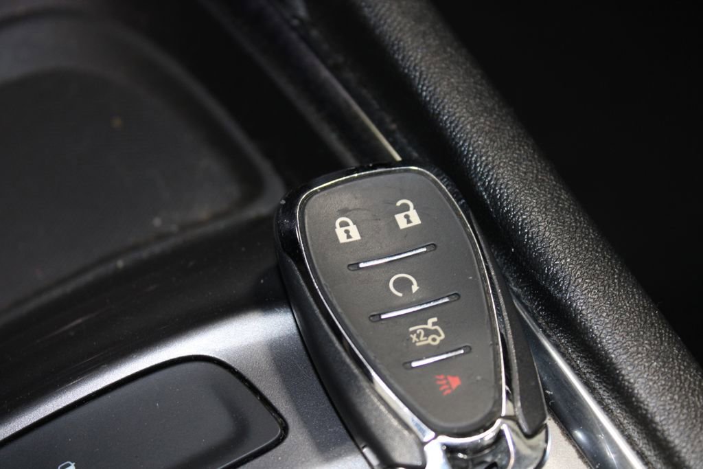 Used 2023 Chevrolet Malibu LT image 33