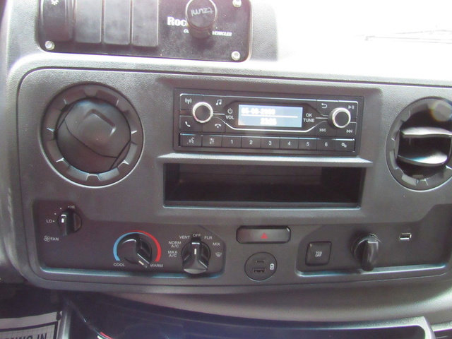 Used 2023 Ford E-450 and Econoline 450 Super Duty w/ Power Windows & Locks Group image 40