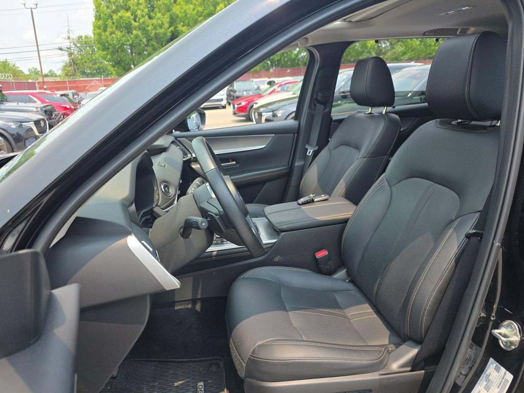 Used 2024 MAZDA CX-90 Plug-In Hybrid w/ Preferred AWD/4WD image 4