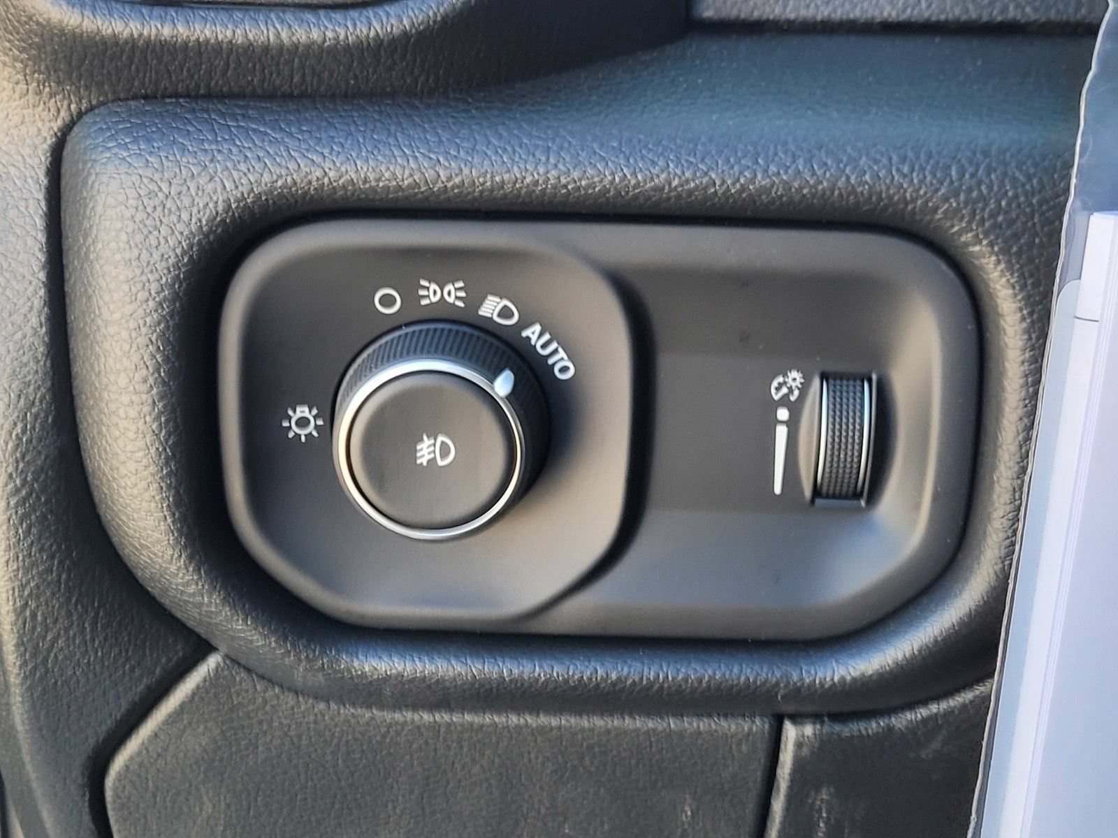 New 2026 RAM 5500 Tradesman w/ Chrome Appearance Group AWD/4WD image 26