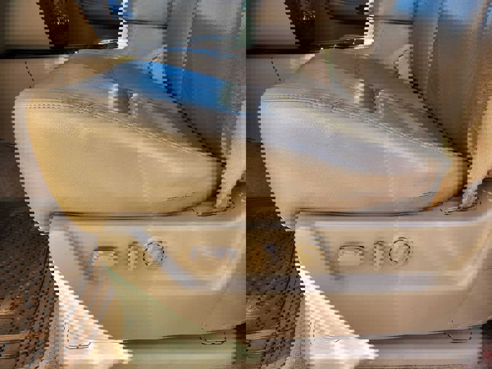 Used 2008 Chevrolet Avalanche LTZ w/ LTZ Preferred Equipment Group image 8