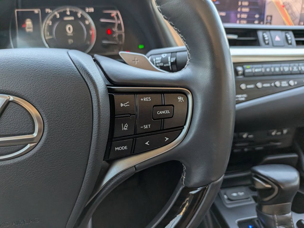 Used 2020 Lexus ES 350 w/ Premium Package image 17