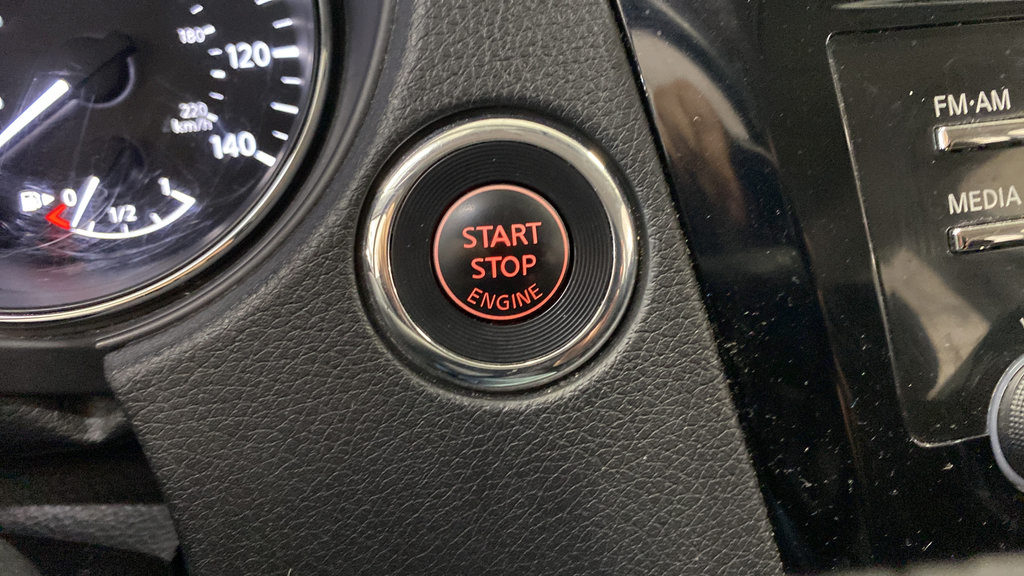 Used 2017 Nissan Rogue SV FWD image 19