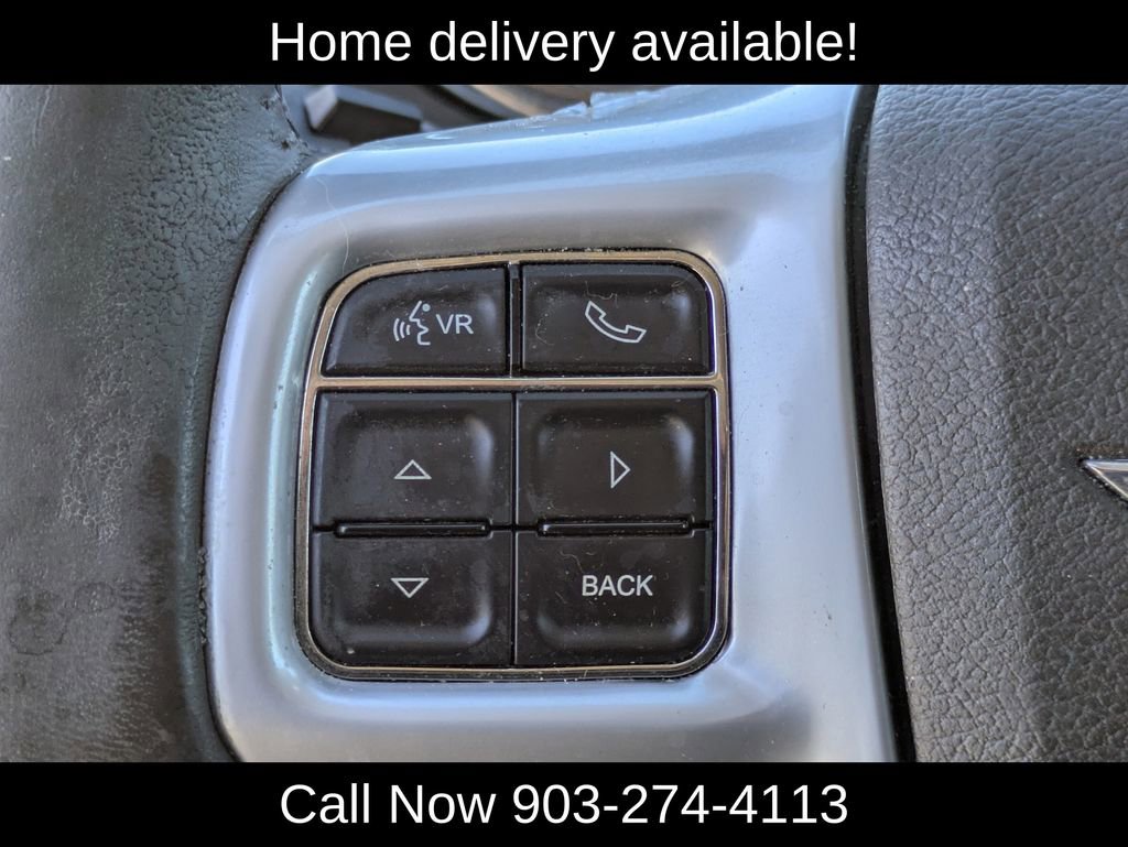 Used 2014 Chrysler Town & Country Touring-L w/ Driver Convenience Group image 23