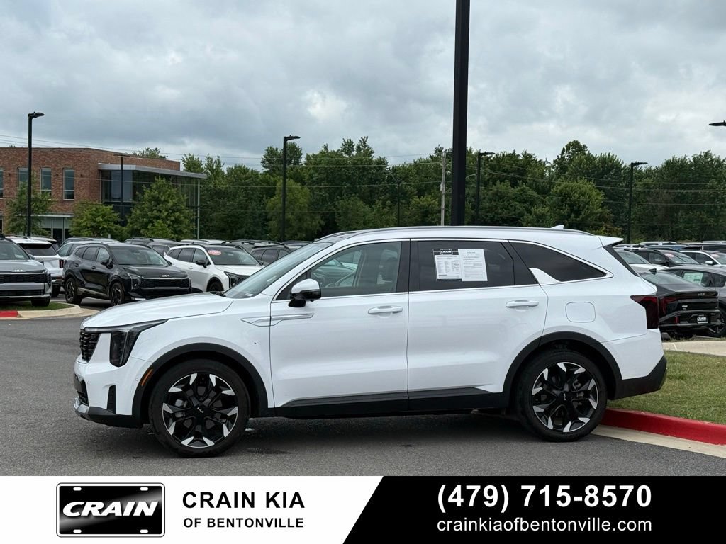 Certified 2025 Kia Sorento SX FWD image 4