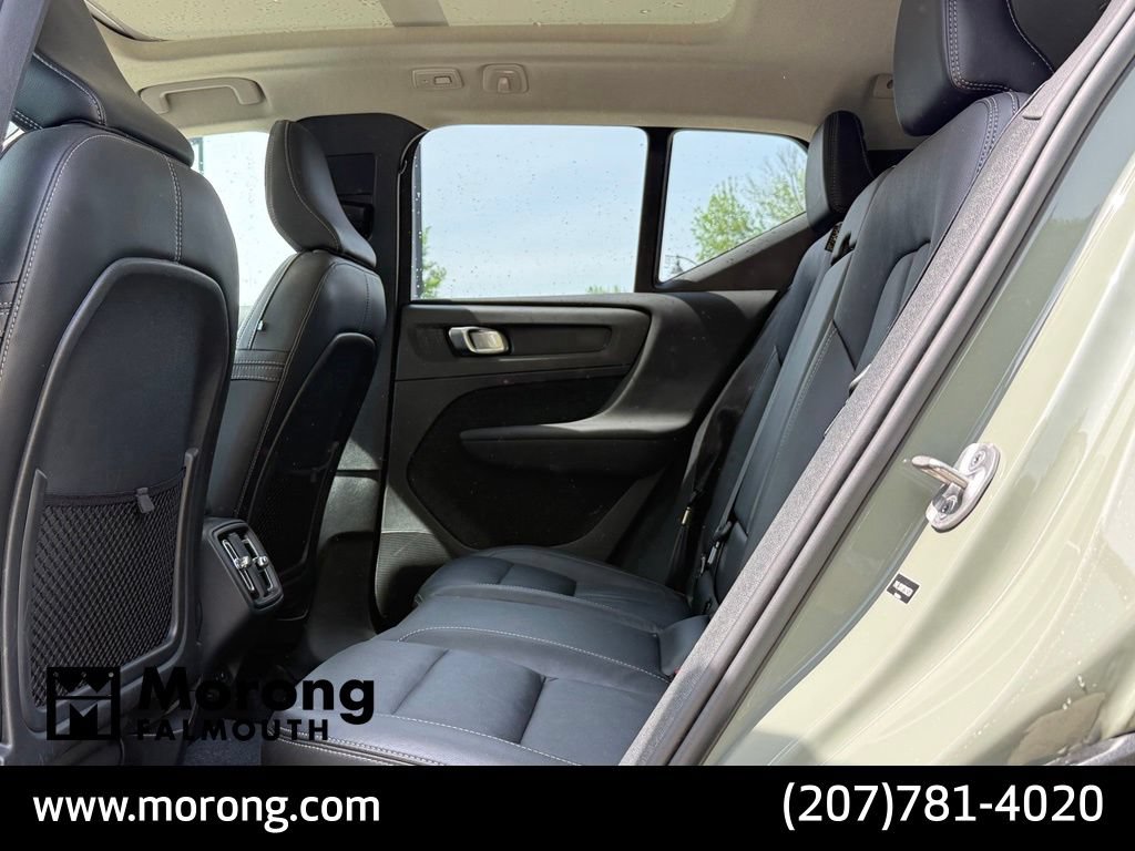 Used 2023 Volvo XC40 B5 Plus w/ Driver Assist Package AWD/4WD image 22