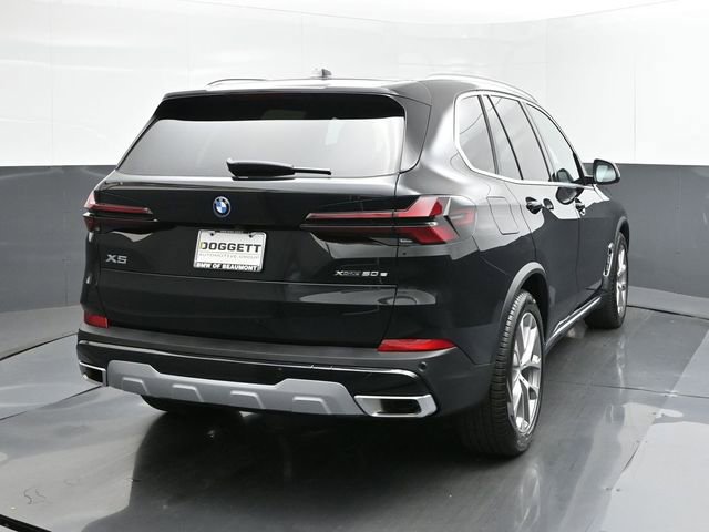 New 2025 BMW X5 xDrive50e image 11