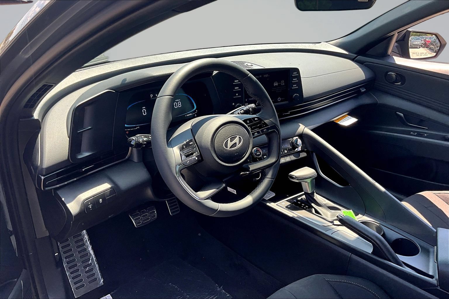 New 2026 Hyundai Elantra SEL Sport FWD image 6