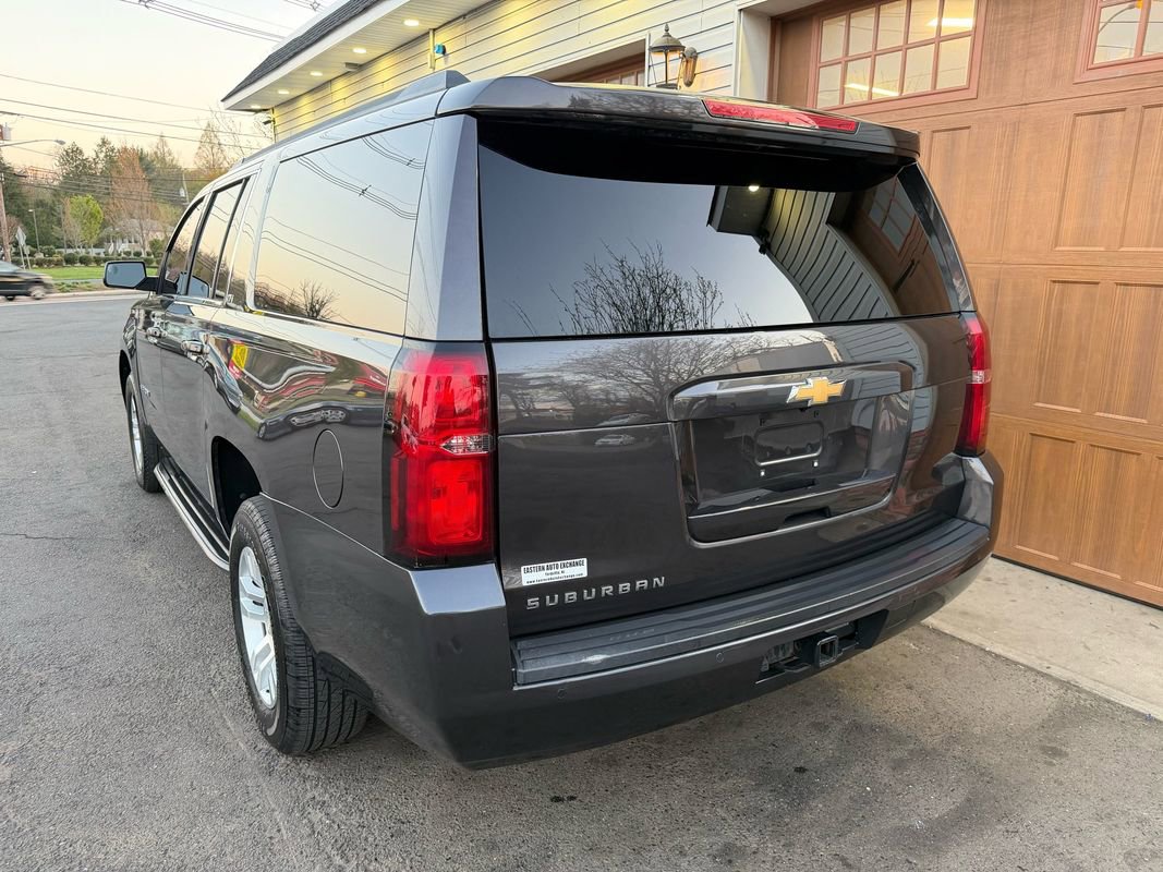 Used 2018 Chevrolet Suburban LT AWD/4WD image 5