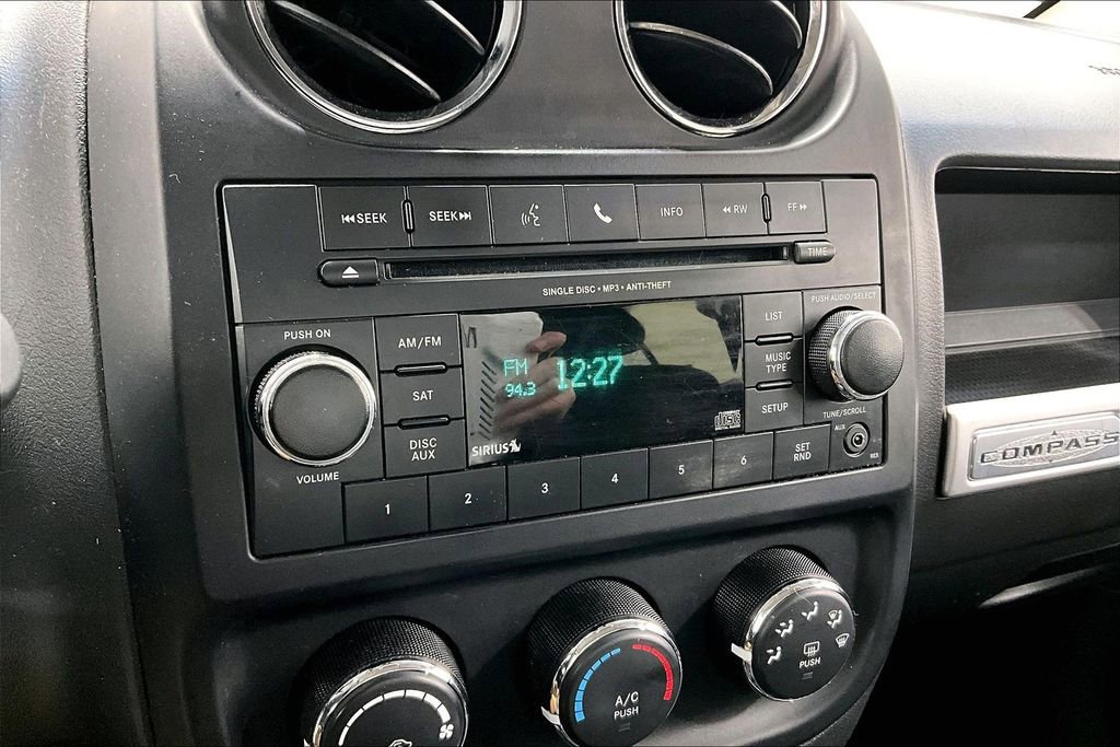 Used 2016 Jeep Compass Sport w/ Power Value Group image 29