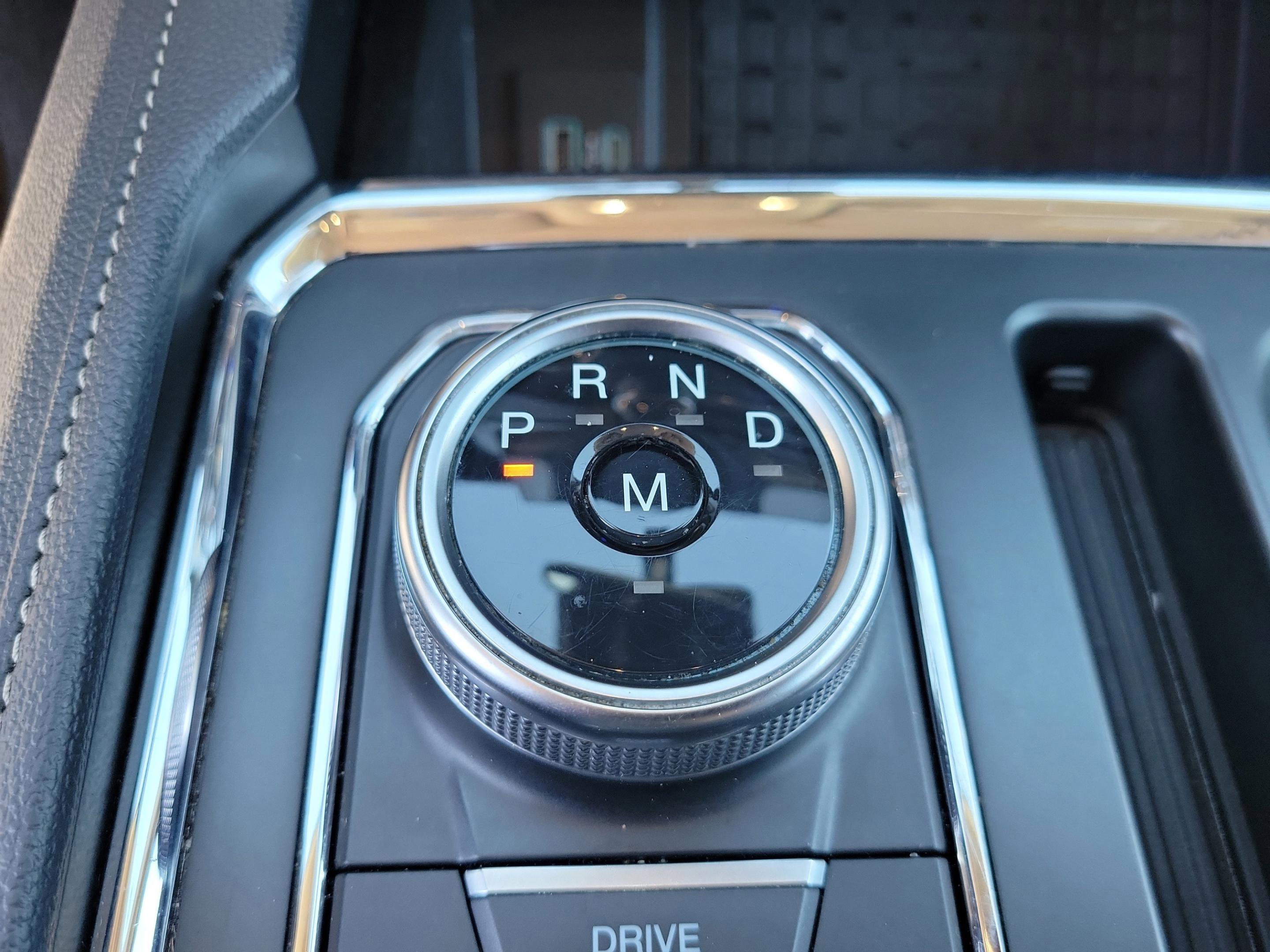 Used 2024 Ford Expedition Max XLT image 21