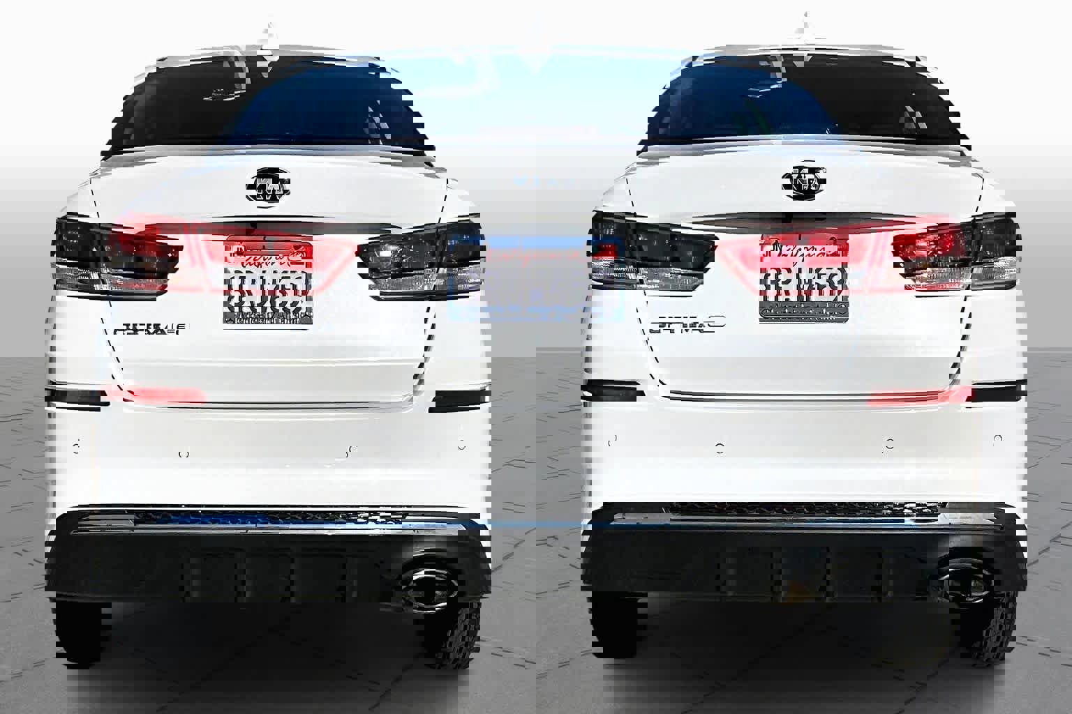 Used 2020 Kia Optima LX image 4