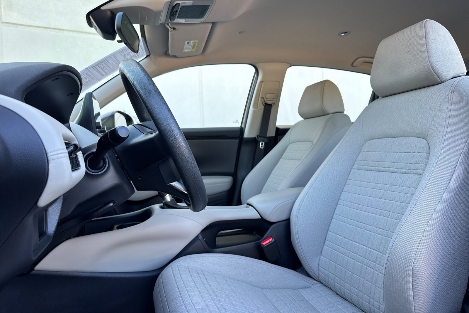 Used 2024 Honda HR-V LX image 5