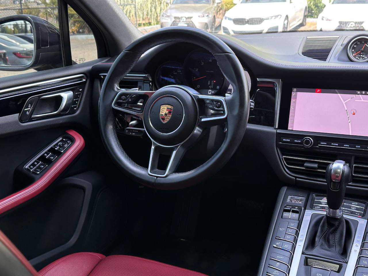 Used 2020 Porsche Macan image 2