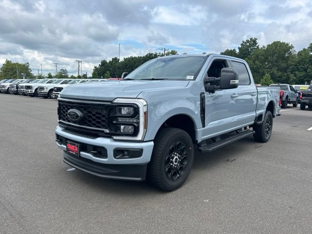 New 2026 Ford F250 Lariat w/ Black Appearance Package AWD/4WD image 3