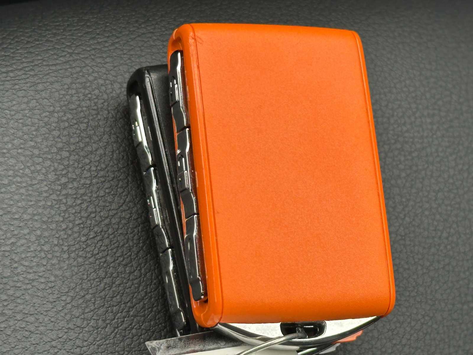 Used 2025 Volvo XC40 B5 Plus w/ Climate Package image 34