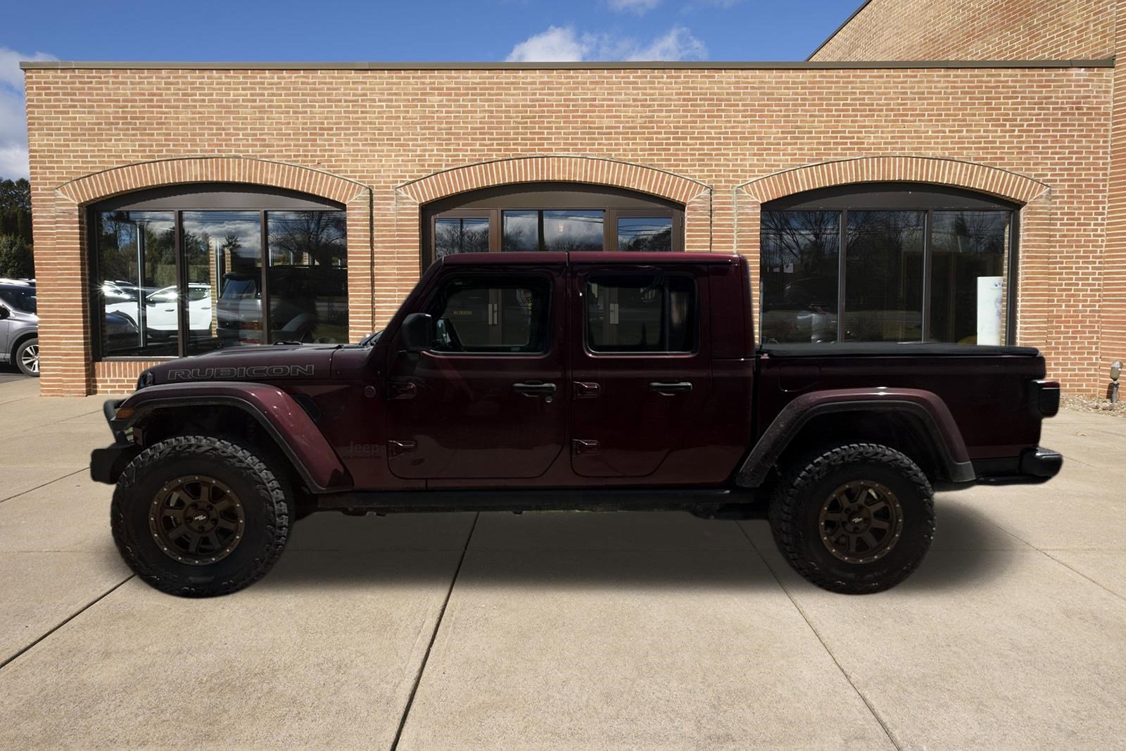 Used 2021 Jeep Gladiator Rubicon w/ Dual Top Group AWD/4WD image 6