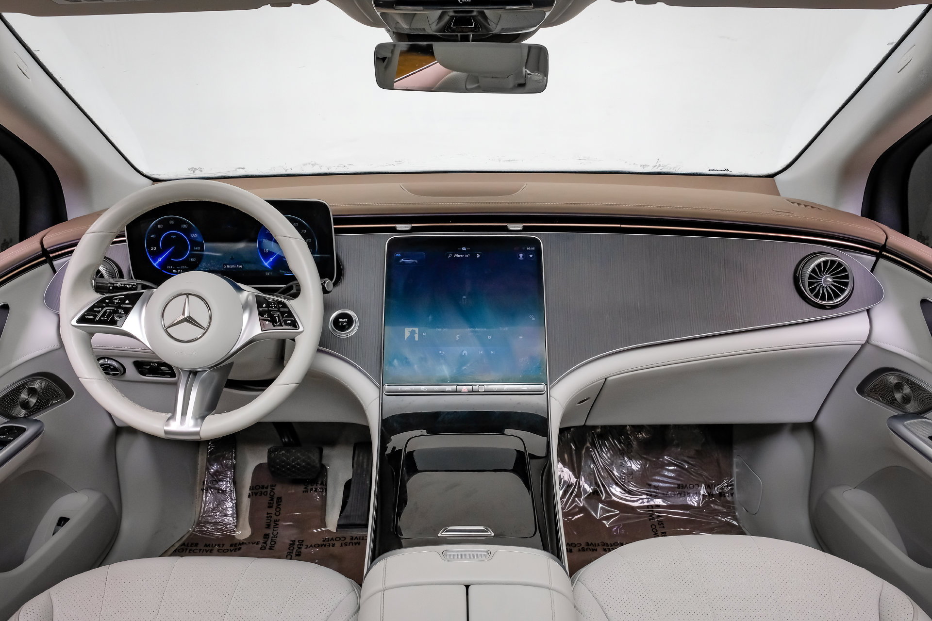 Used 2023 Mercedes-Benz EQE 350+ SUV w/ AMG Line Exterior Package image 17