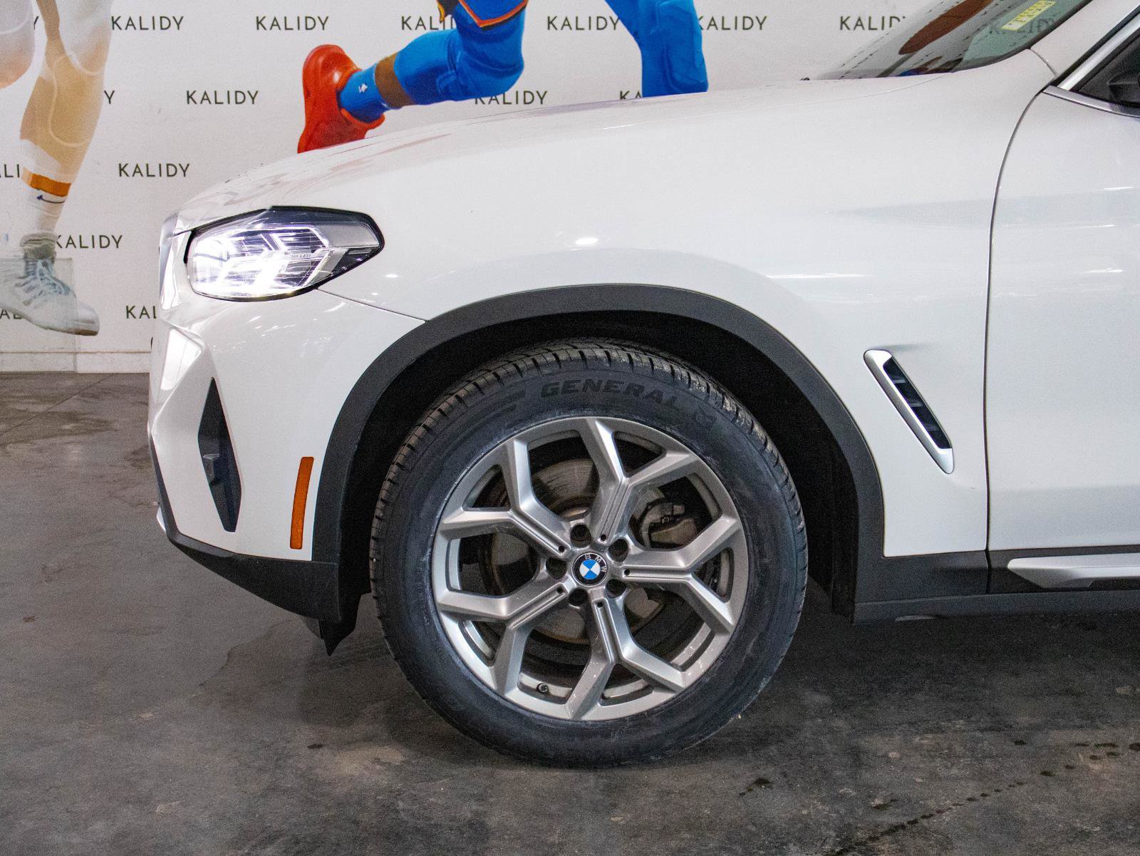 Used 2024 BMW X3 sDrive30i w/ Convenience Package RWD image 17