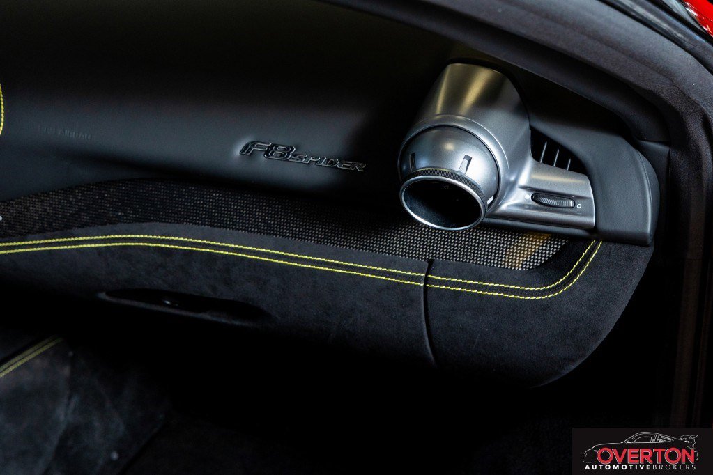 Used 2022 Ferrari F8 Tributo image 35