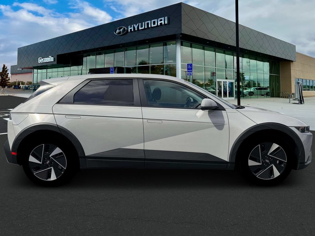 New 2026 Hyundai Ioniq 5 SE AWD/4WD image 9
