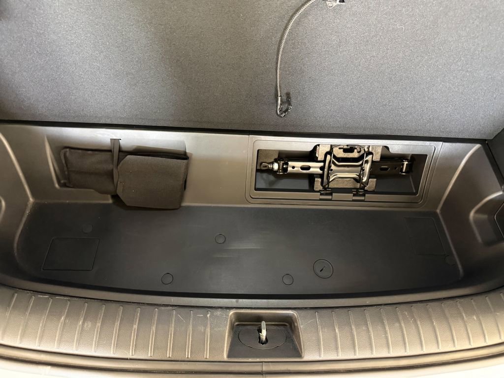 Used 2024 Hyundai Palisade SEL FWD image 45