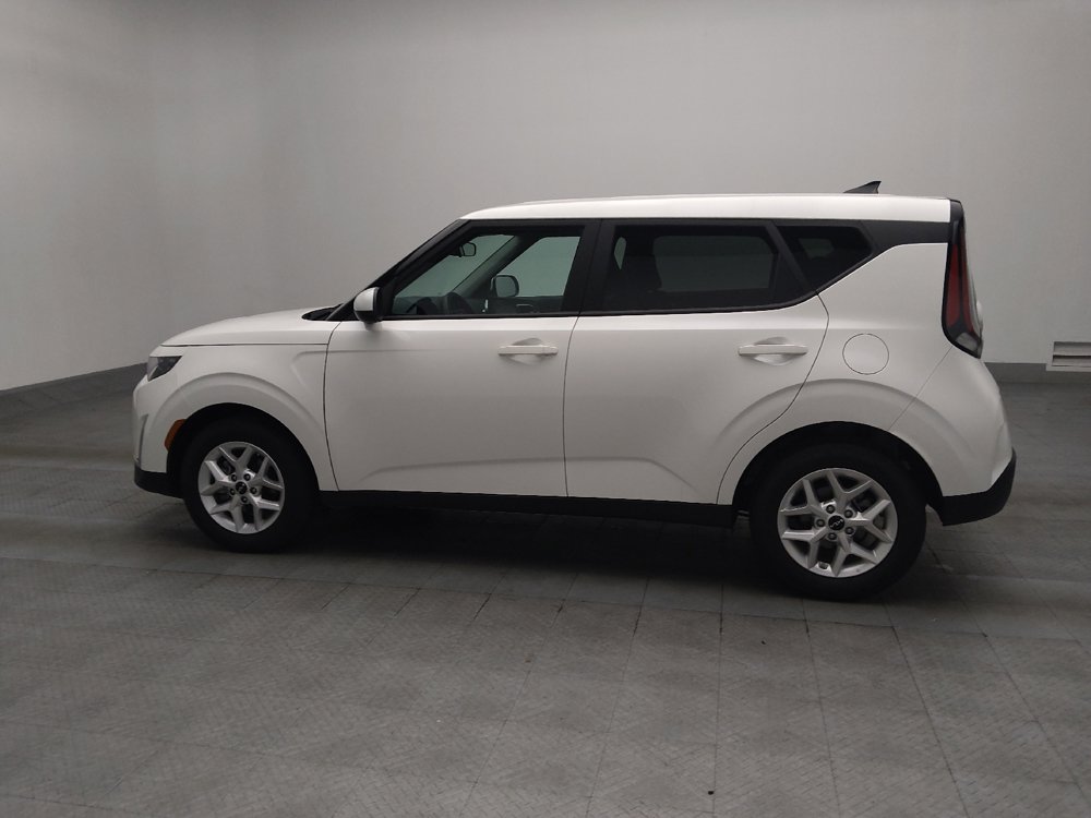 Used 2025 Kia Soul S FWD image 3