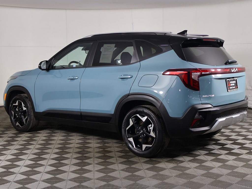 Used 2025 Kia Seltos S image 9