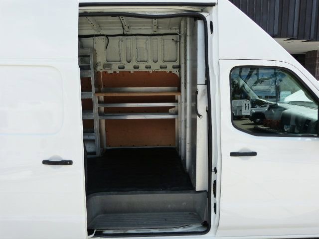 Used 2017 Nissan NV 3500 SV image 22