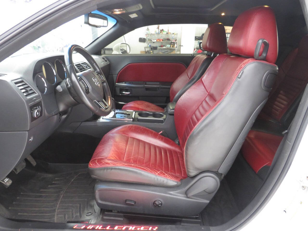 Used 2013 Dodge Challenger SXT RWD image 14