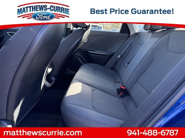 Used 2025 Kia K4 LXS image 12