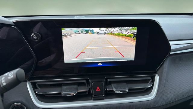 Used 2025 Chevrolet TrailBlazer LT AWD/4WD image 26