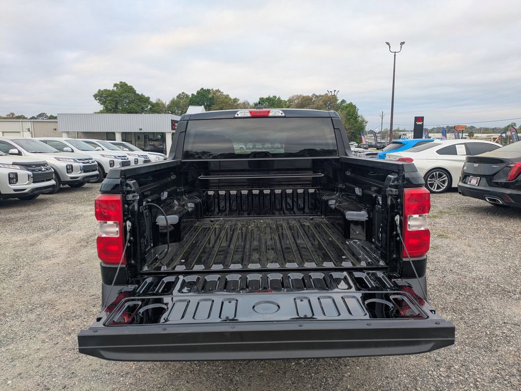 Used 2022 Ford Maverick XL image 13